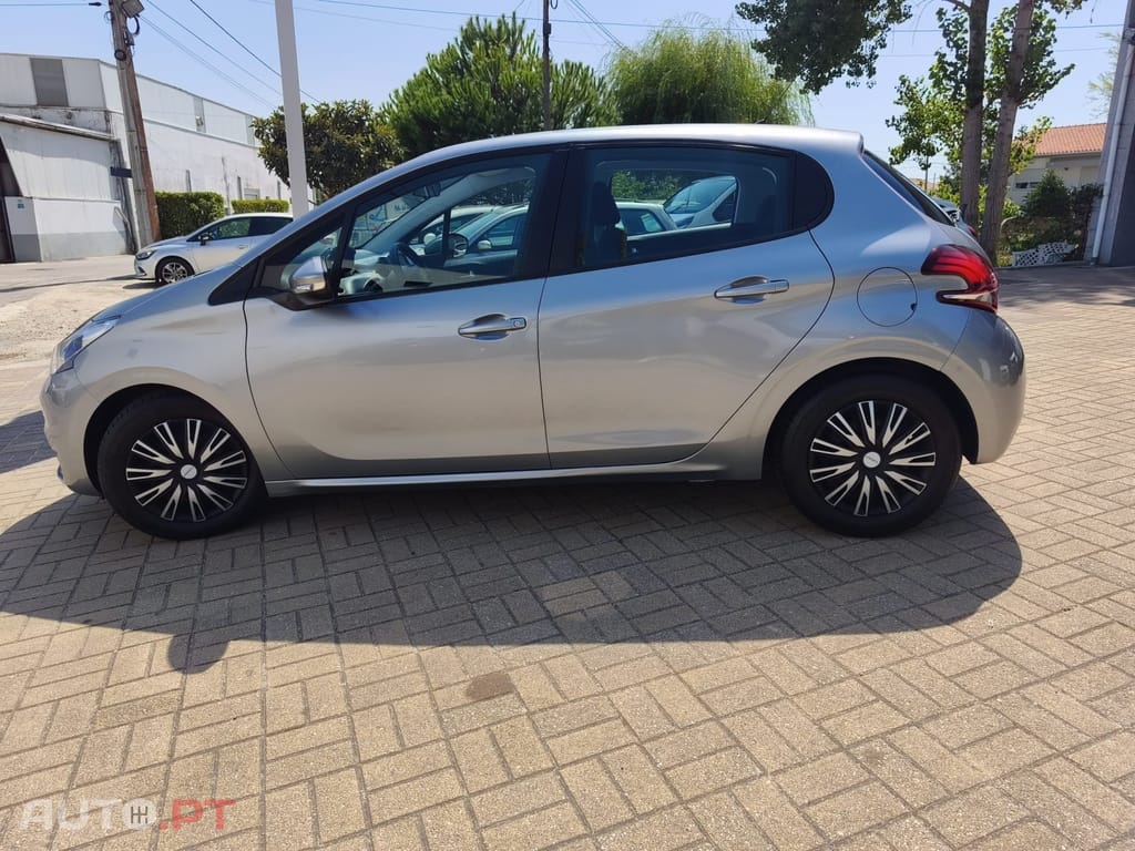 Peugeot 208 1.5 BlueHDi Active