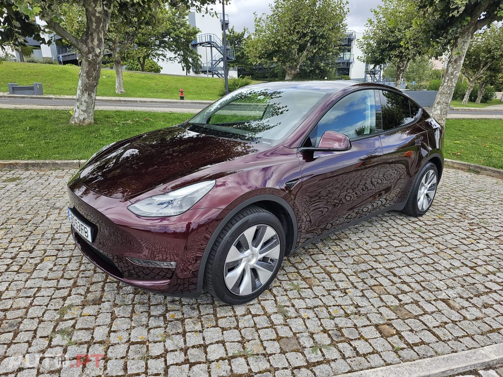 Tesla Model Y Long Range AWD