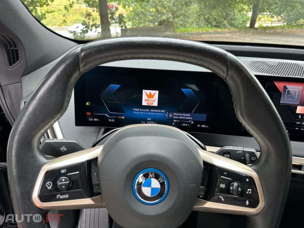BMW iX xDrive 50