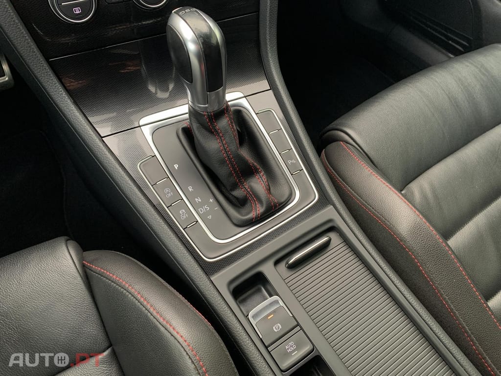 Volkswagen Golf 2.0 TSi GTi DSG Performance