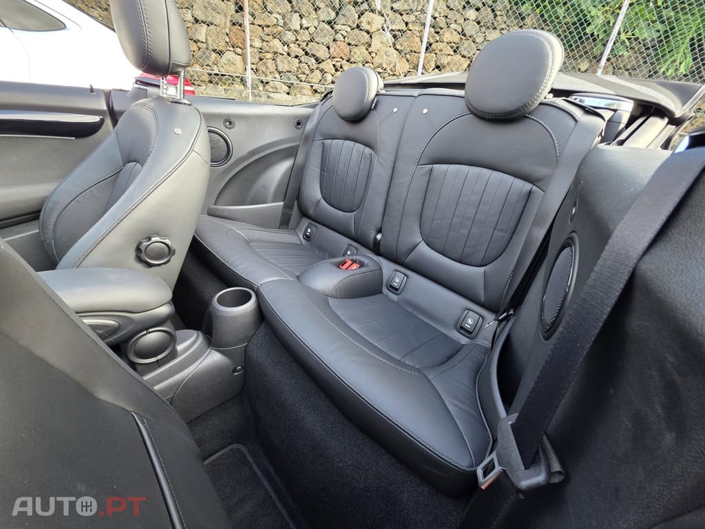 MINI Cooper John Cooper Works Auto Desportiva — fotografia 9