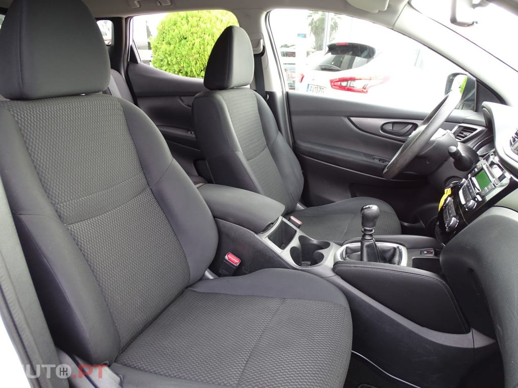 Nissan Qashqai 1.2 DIG-T Acenta