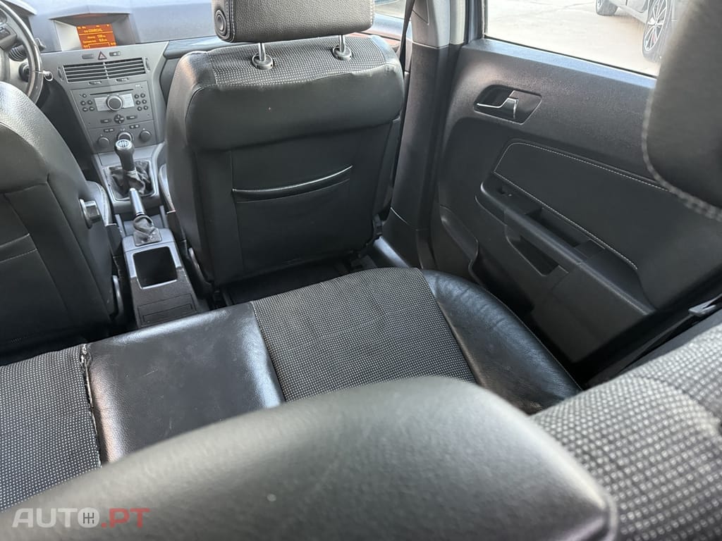 Opel Astra 1.7 CDTi Cosmo M5