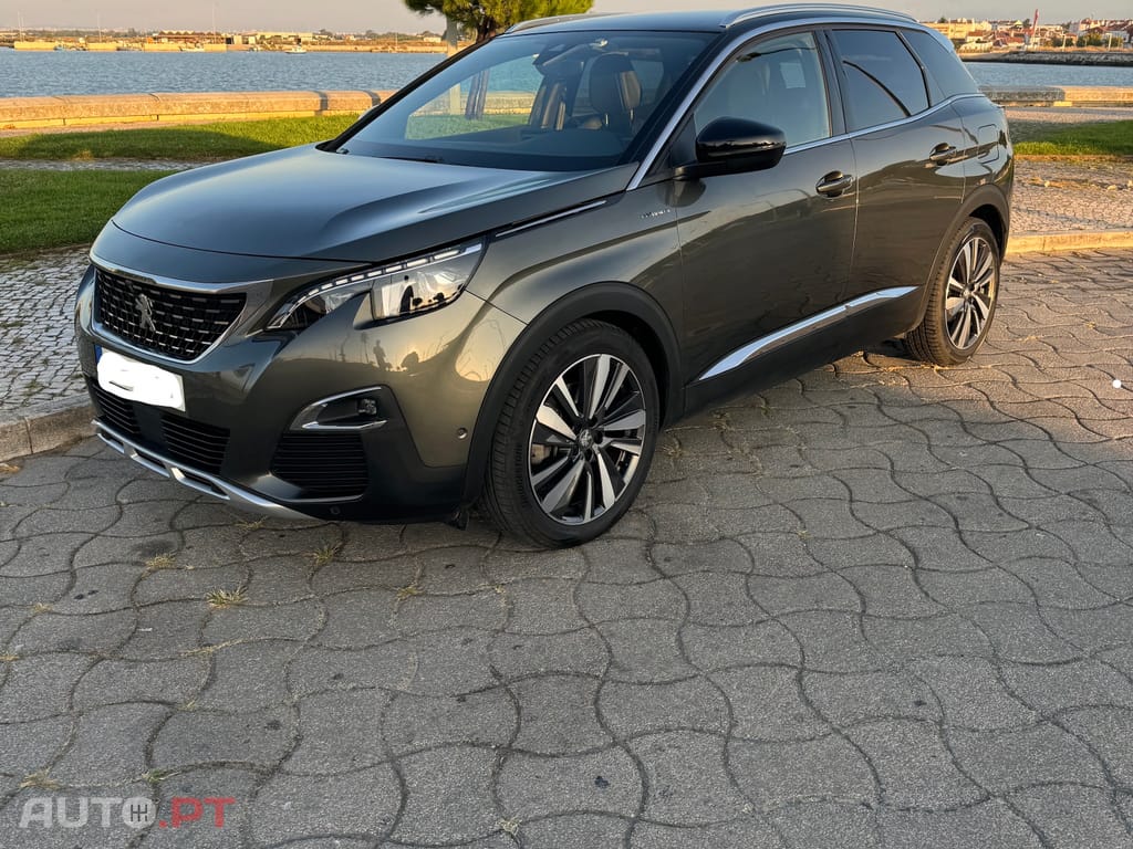 Peugeot 3008 Hybrid4