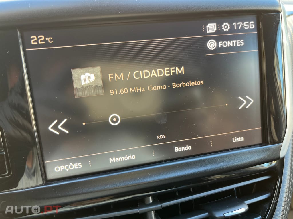 Peugeot 2008 1.5 BlueHDi Signature