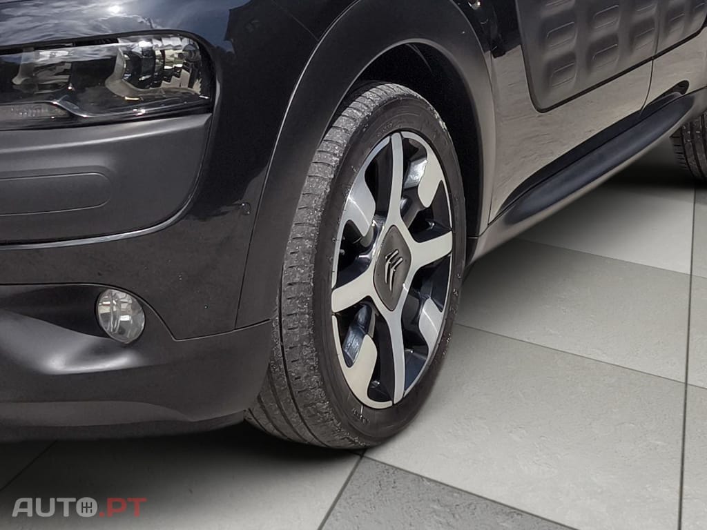 Citroen C4 Cactus 1.6 BlueHDi Shine