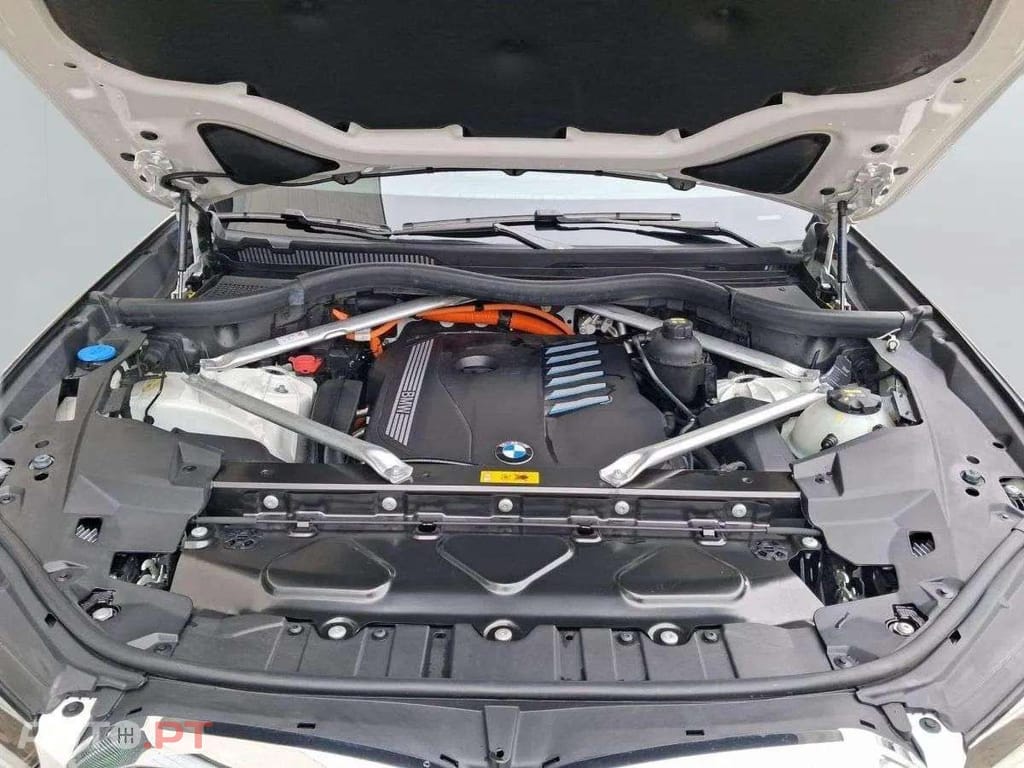 BMW X5 xDrive45e I.V.A DEDUTÍVEL