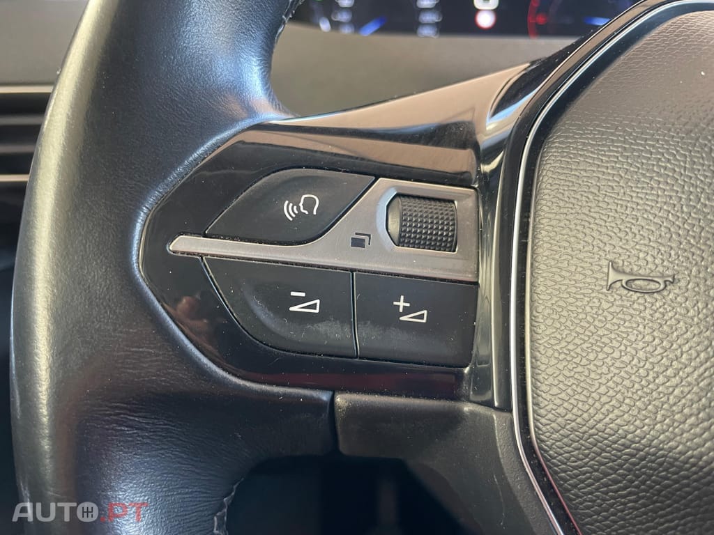 Peugeot 5008 1.5 BlueHDi Allure
