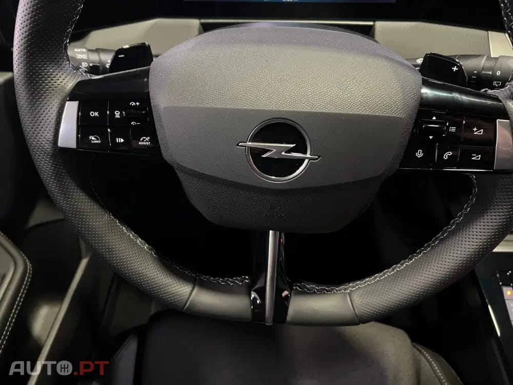 Opel Astra Sports Tourer 1.2 T Hybrid GS eDCT