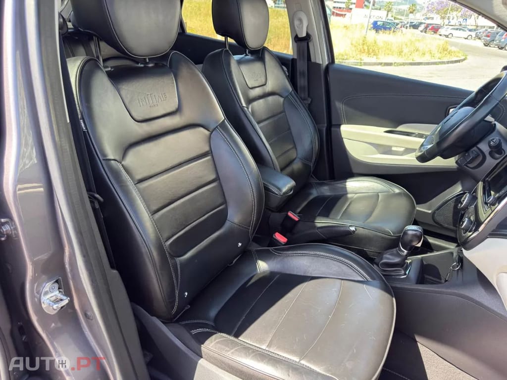 Renault Captur 1.2 TCe Initiale Paris EDC