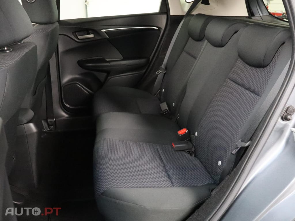 Honda Jazz 1.3 i-VTEC CVT ELEGANCE