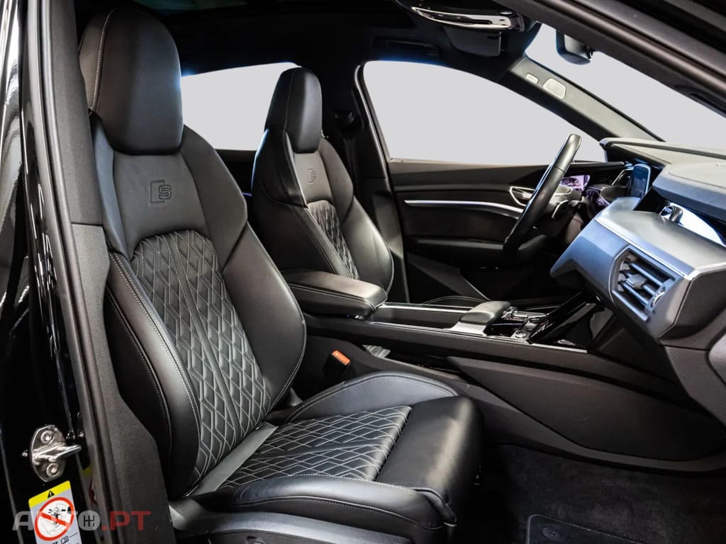 Audi E-Tron I.V.A DEDUTIVEL S BLACK