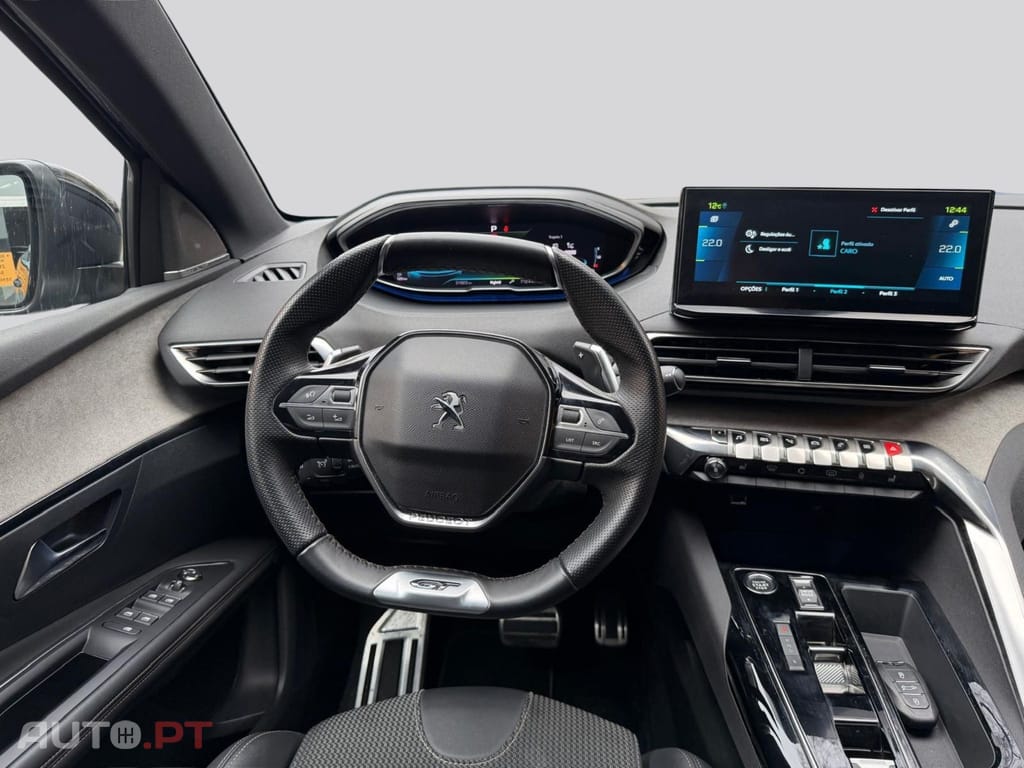 Peugeot 3008 1.2 Puretech EAT8 