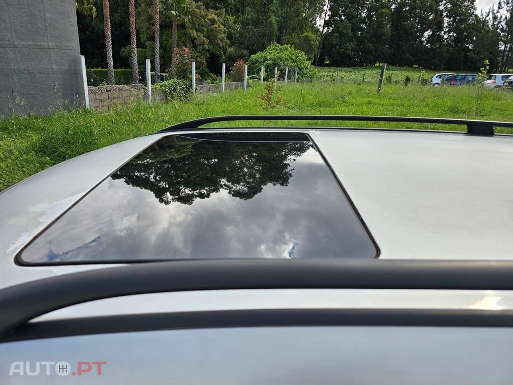 Mercedes-Benz E 220 Cx/Auto 143Cv