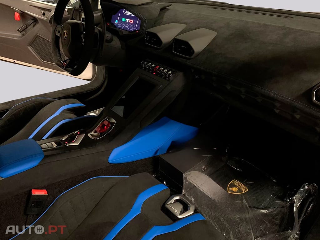 Lamborghini Huracán STO