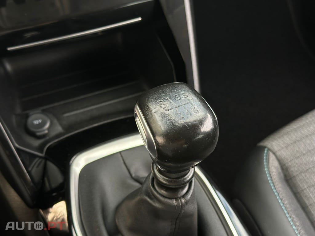 Peugeot 2008 1.2 PureTech Allure Pack