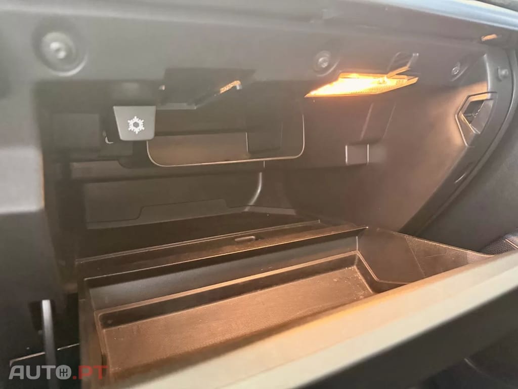 Volvo V40 2.0 D4 Momentum
