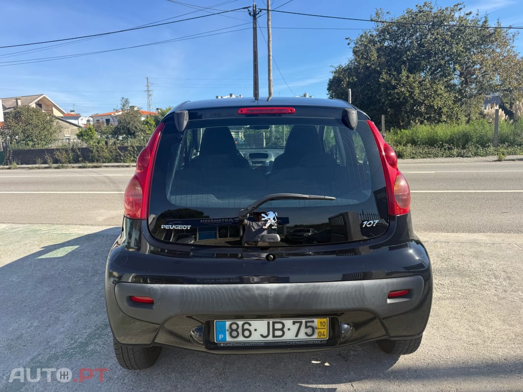 Peugeot 107 1.0 Black&Silver