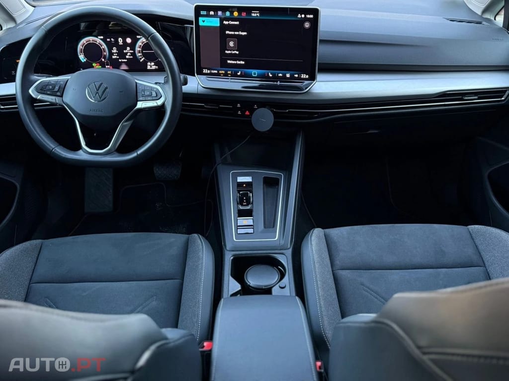 Volkswagen Golf 1.5 eTSI R-Line DSG