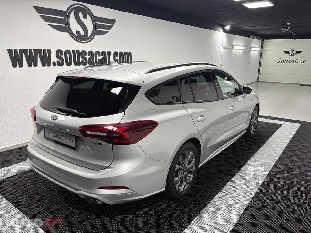 Ford Focus SW 1.0 EcoBoost S&S ST-LINE DESIGN