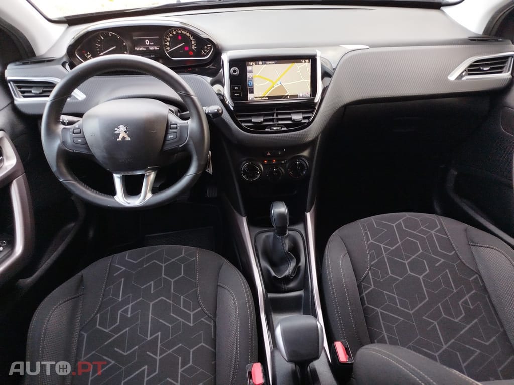 Peugeot 2008 1.6 BlueHDi Style