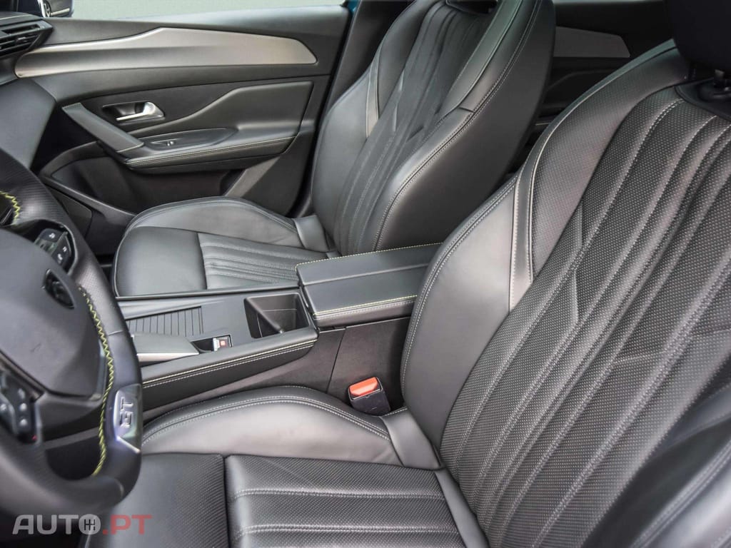 Peugeot 408 1.6 Hybrid GT e-EAT8