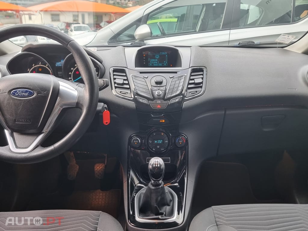 Ford Fiesta 1.0 T EcoBoost Titanium