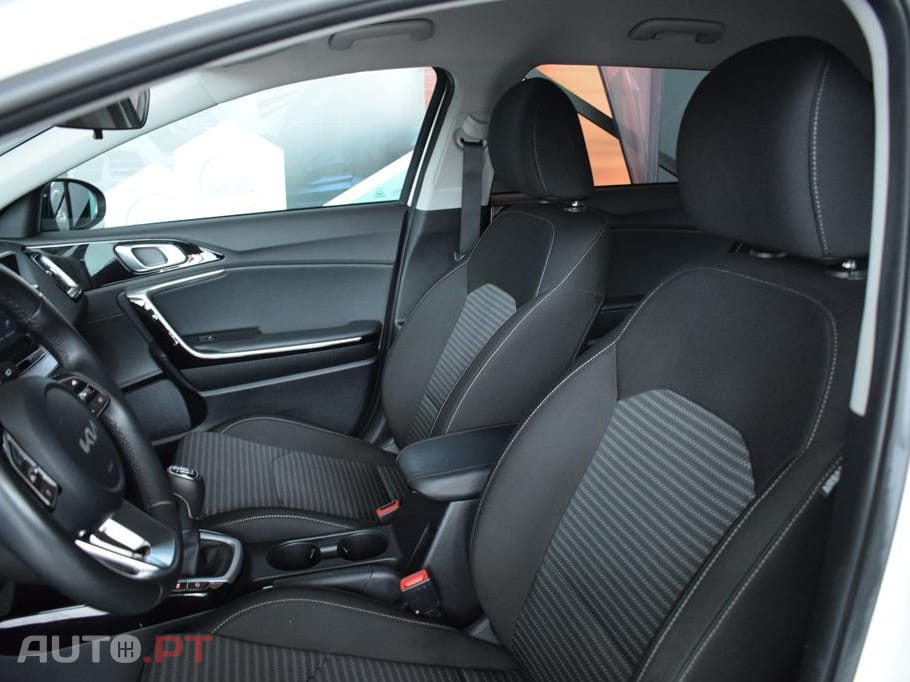Kia Ceed SW 1.6 CRDi MHEV Dynamic