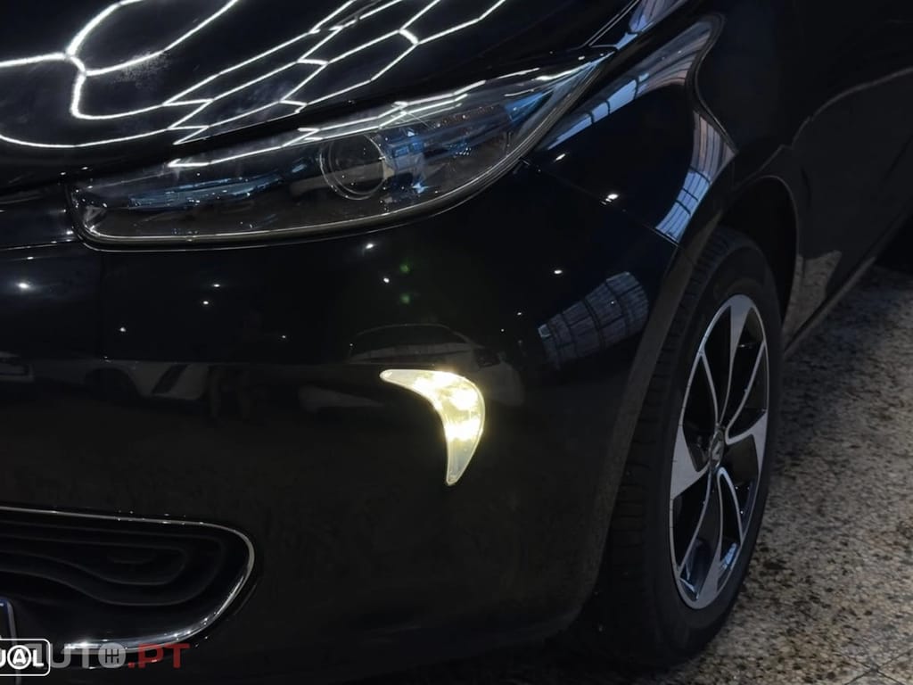 Renault Zoe (c/ Bateria) EV 50 110hp Equilibre