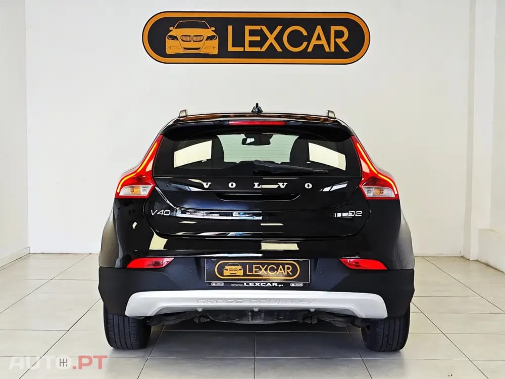 Volvo V40 Cross Country 1.6 D2 Momentum
