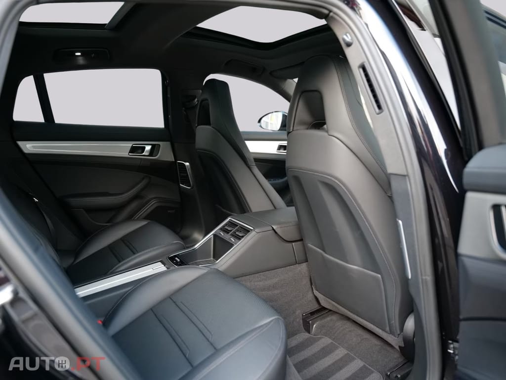 Porsche Panamera 4 E-Hybrid I.V.A DEDUTIVEL