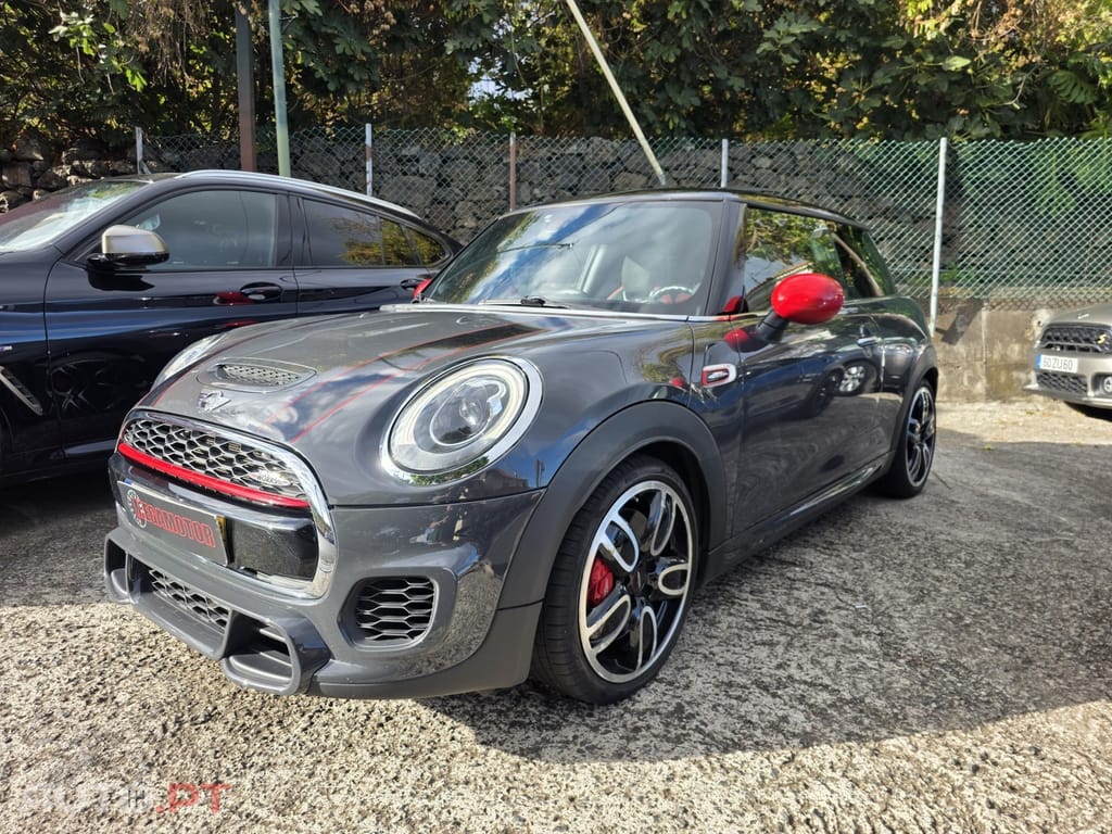 MINI Cooper John Cooper Works Auto Desportiva