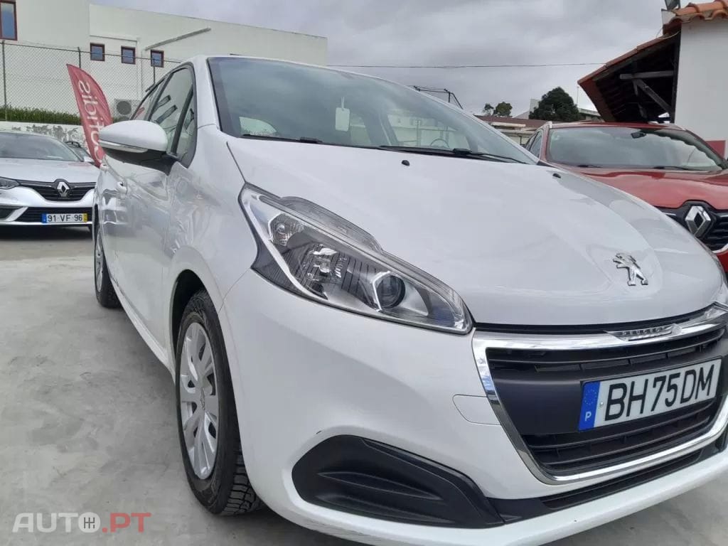 Peugeot 208 1.2 PureTech Signature