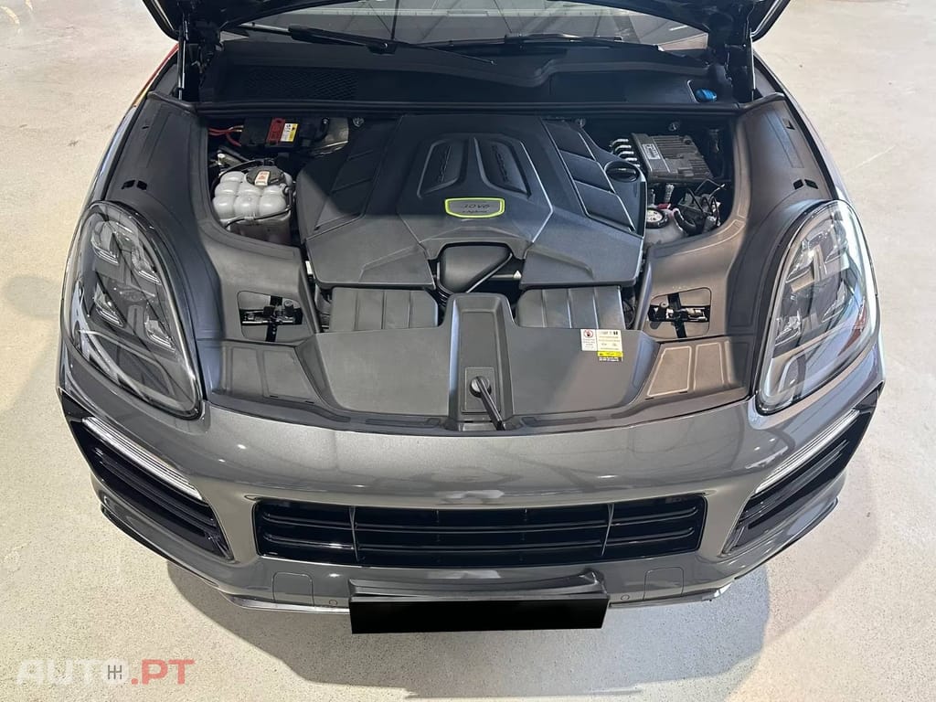 Porsche Cayenne E-Hybrid Bose