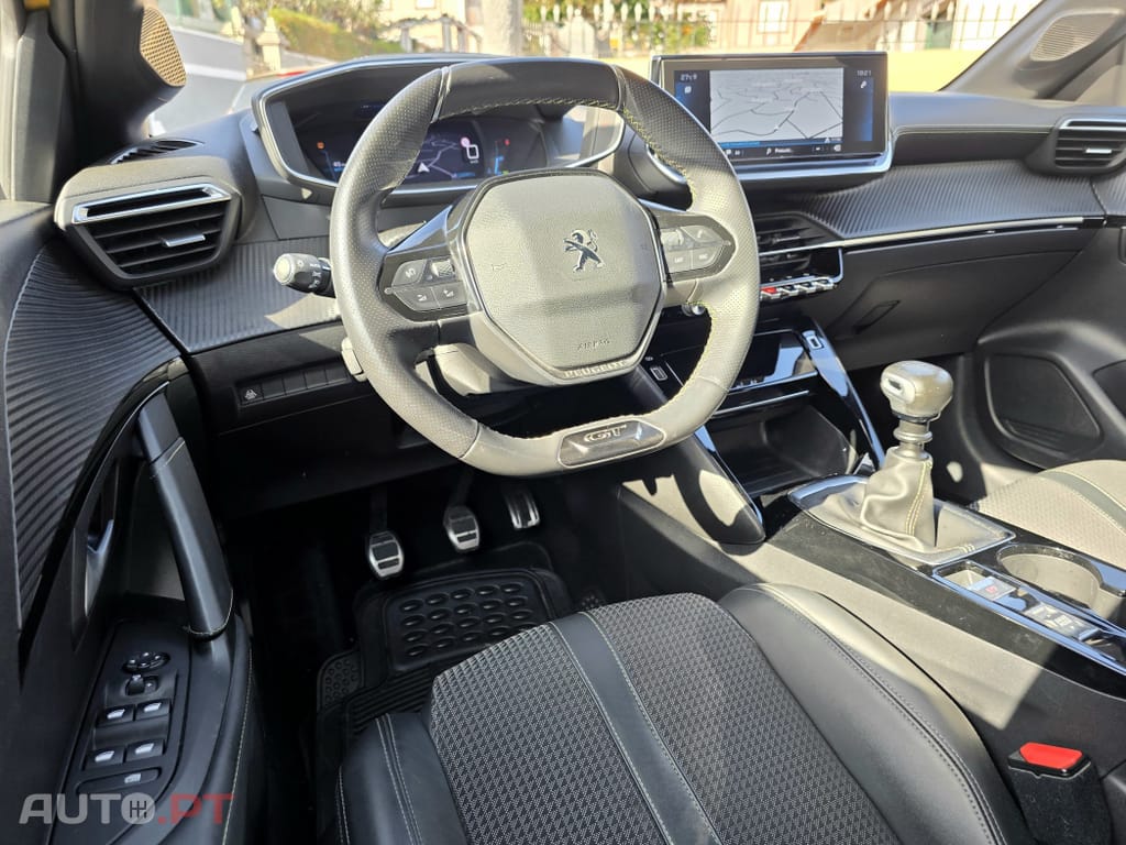 Peugeot 208 1.2 PureTech GT Line