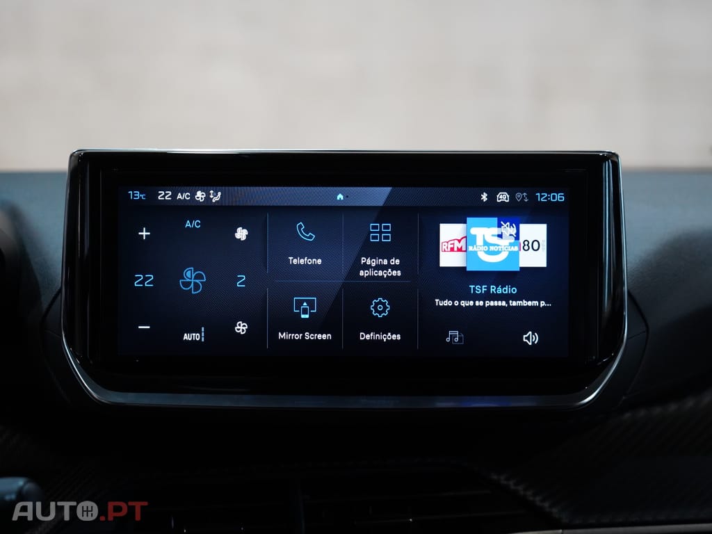 Peugeot 2008 1.2 Hybrid Allure e-DCS6