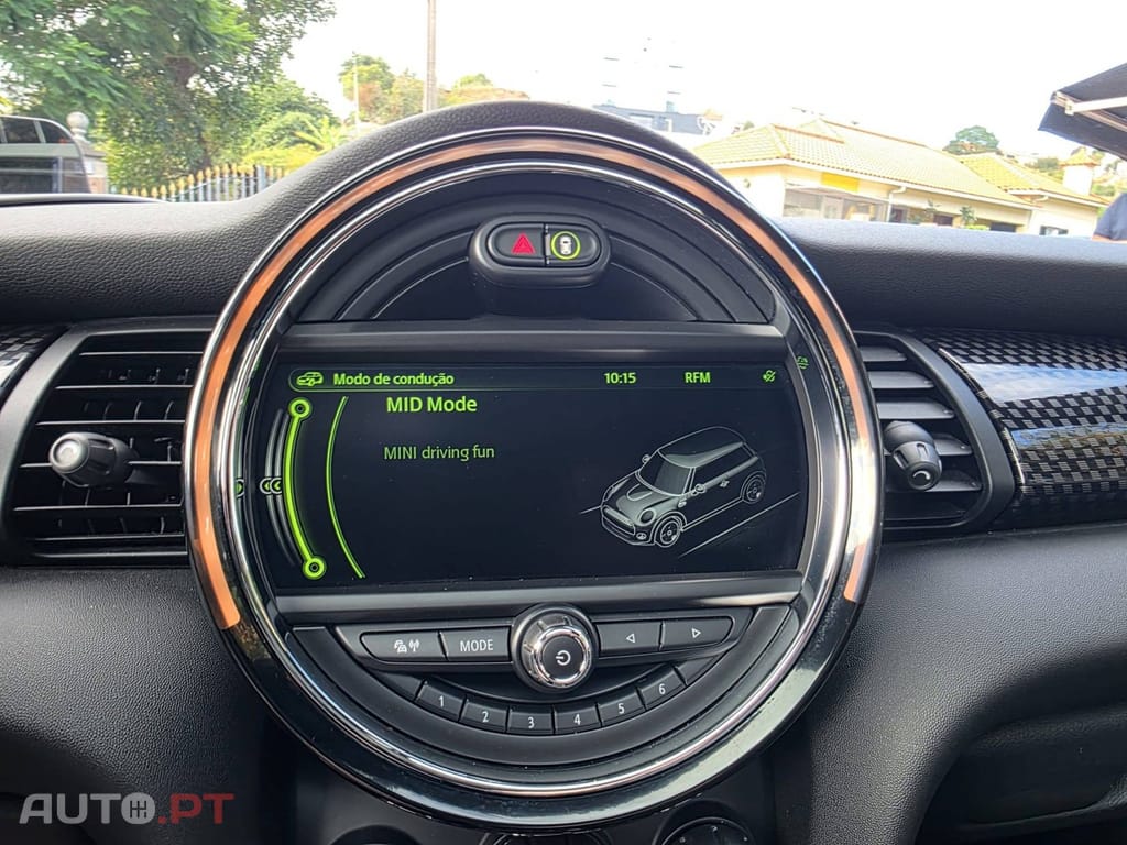 MINI Cooper John Cooper Works Auto Desportiva