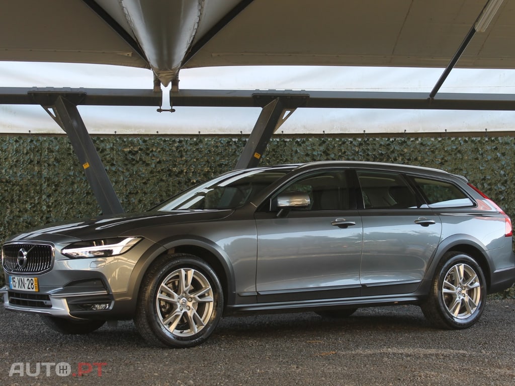 Volvo V90 Cross Country 2.0 D4 AWD Geartronic