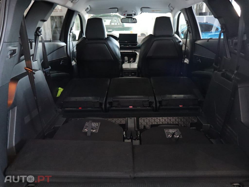 Peugeot 5008 1.5 BlueHDi Allure EAT8
