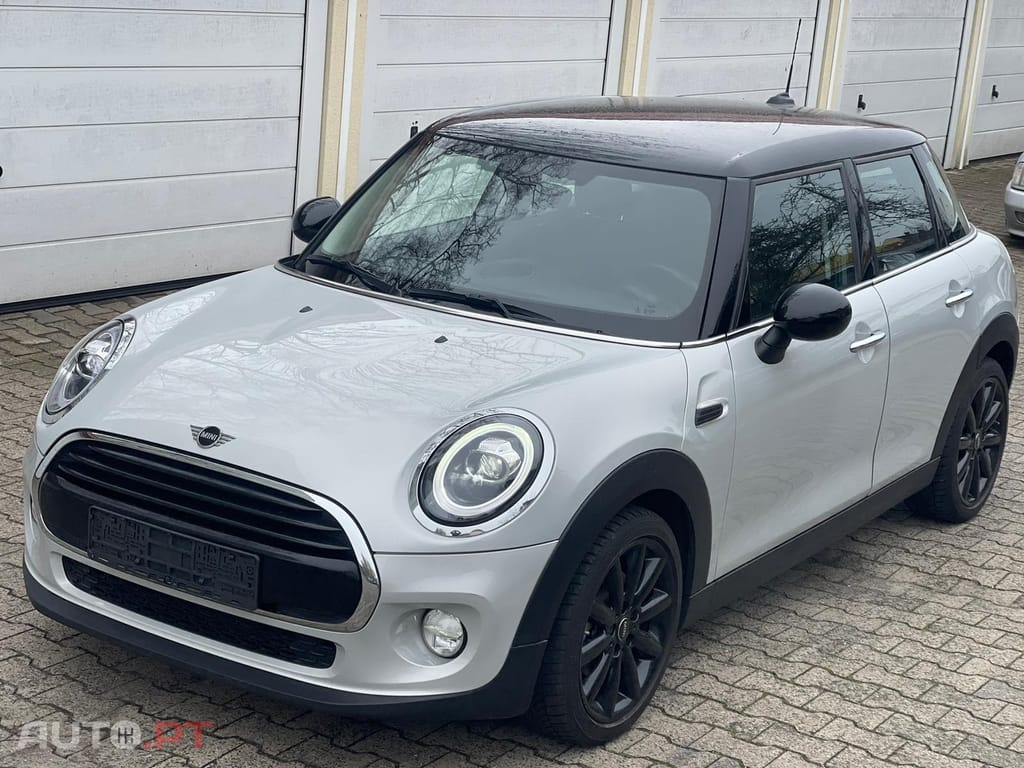 MINI Cooper Cooper D