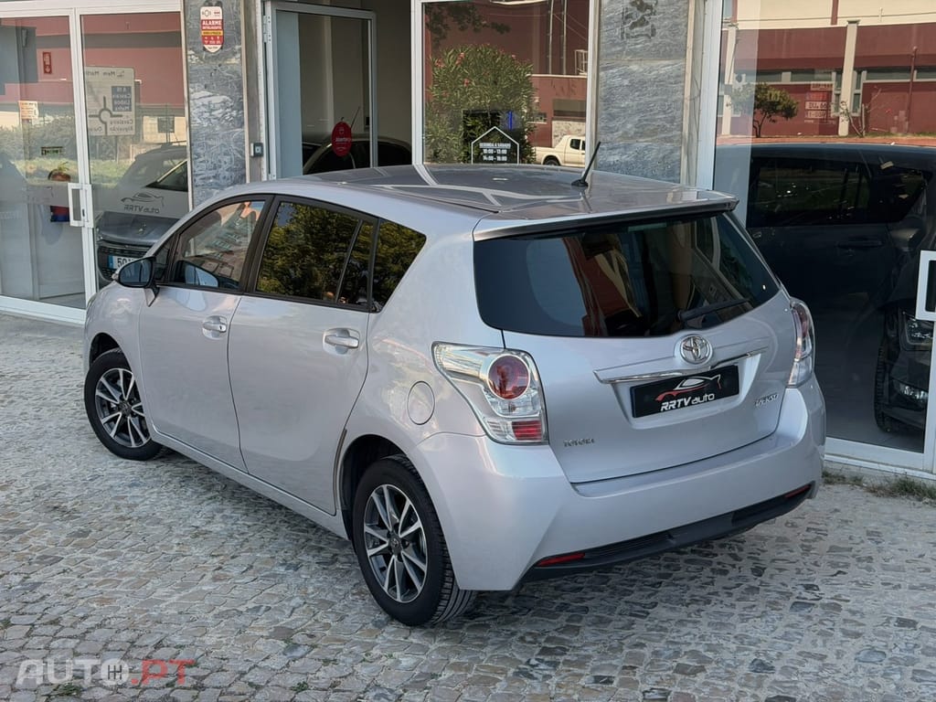 Toyota Verso 2.0 D-4D Exclusive+GPS