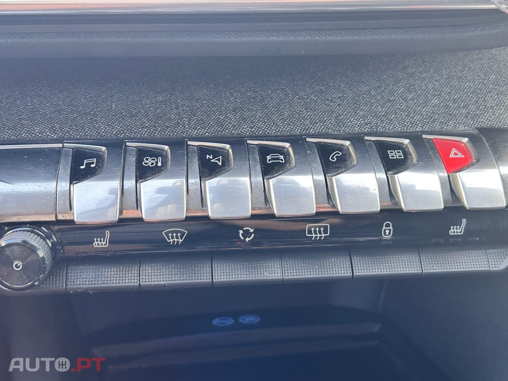 Peugeot 3008 PureTech 130 Stop&Start GPF EAT8 ALLURE