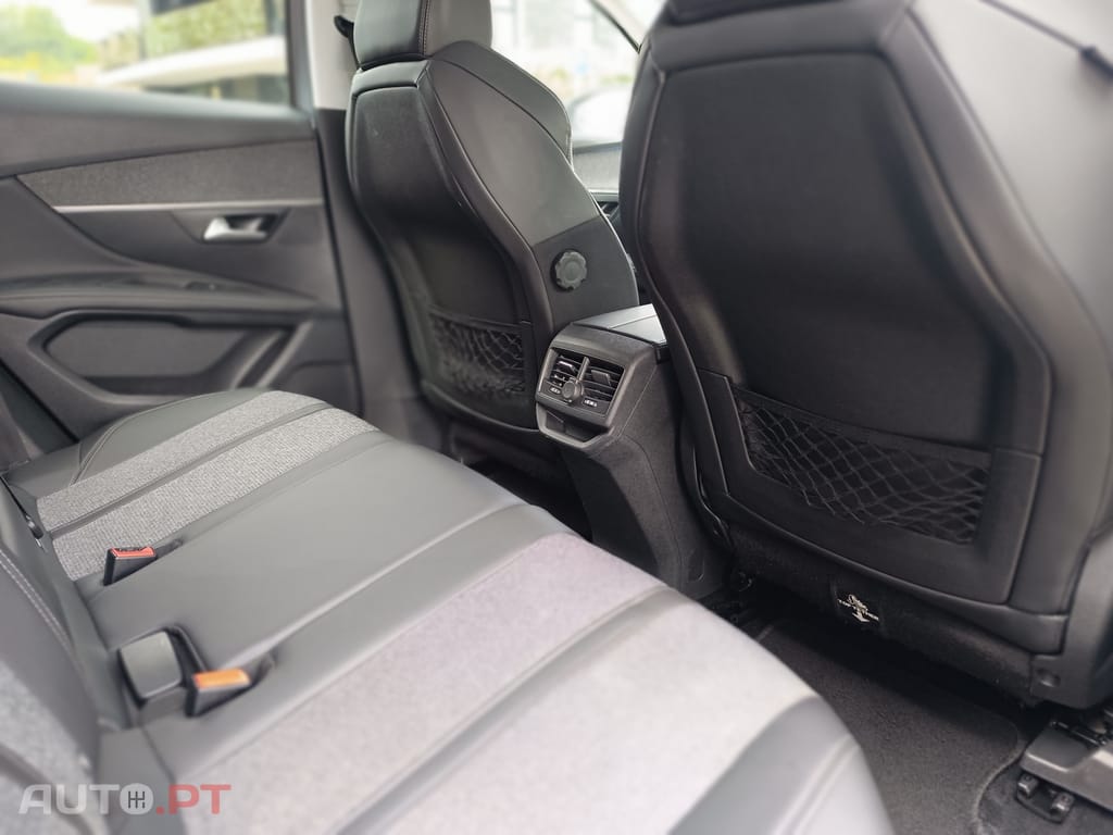 Peugeot 3008 1.5 BlueHDi Allure EAT8 - Nacional