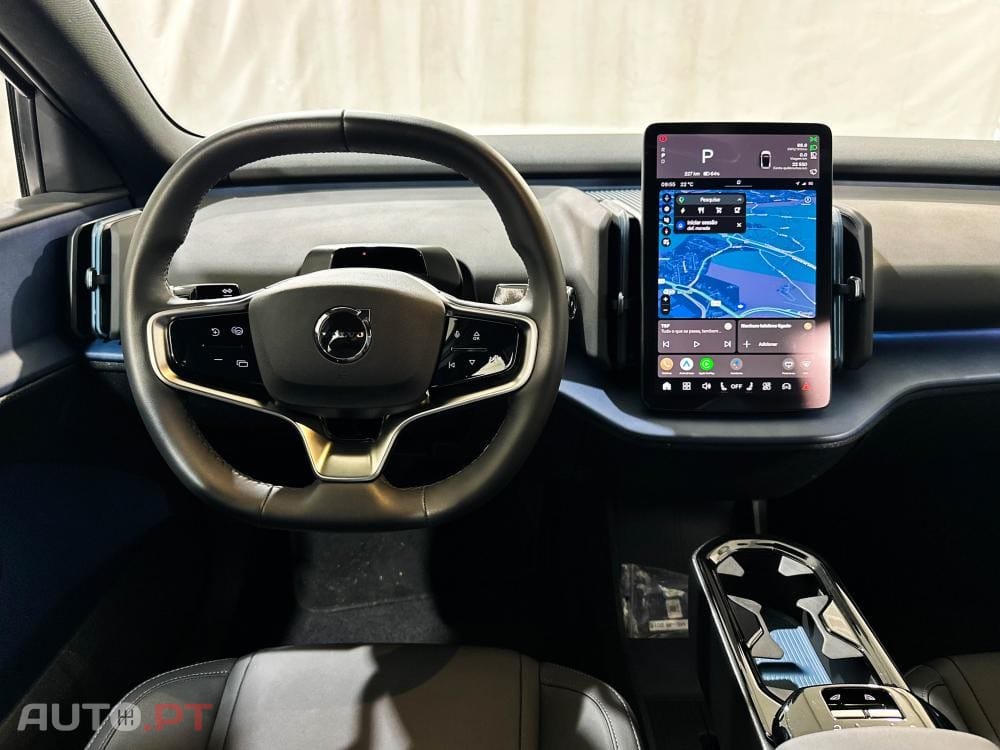 Volvo EX30 Single Motor Extended Range RWD Plus