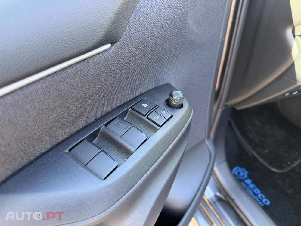 Mazda 2 1.5 L Hybrid VVT-i Agile