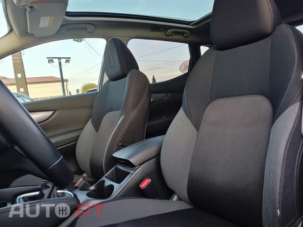 Nissan Qashqai 1.5 dCi N-Connecta 18