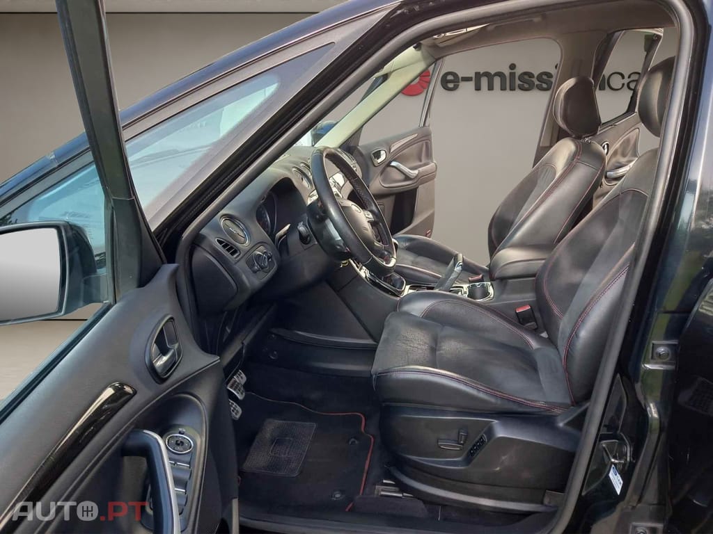 Ford S-Max 2.2 TDCi Titanium 7L
