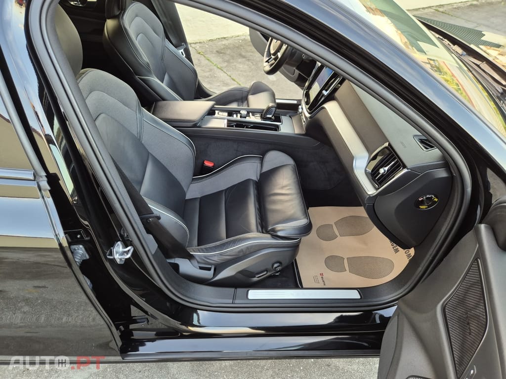 Volvo V60 2.0 B4 R-Design Geartronic