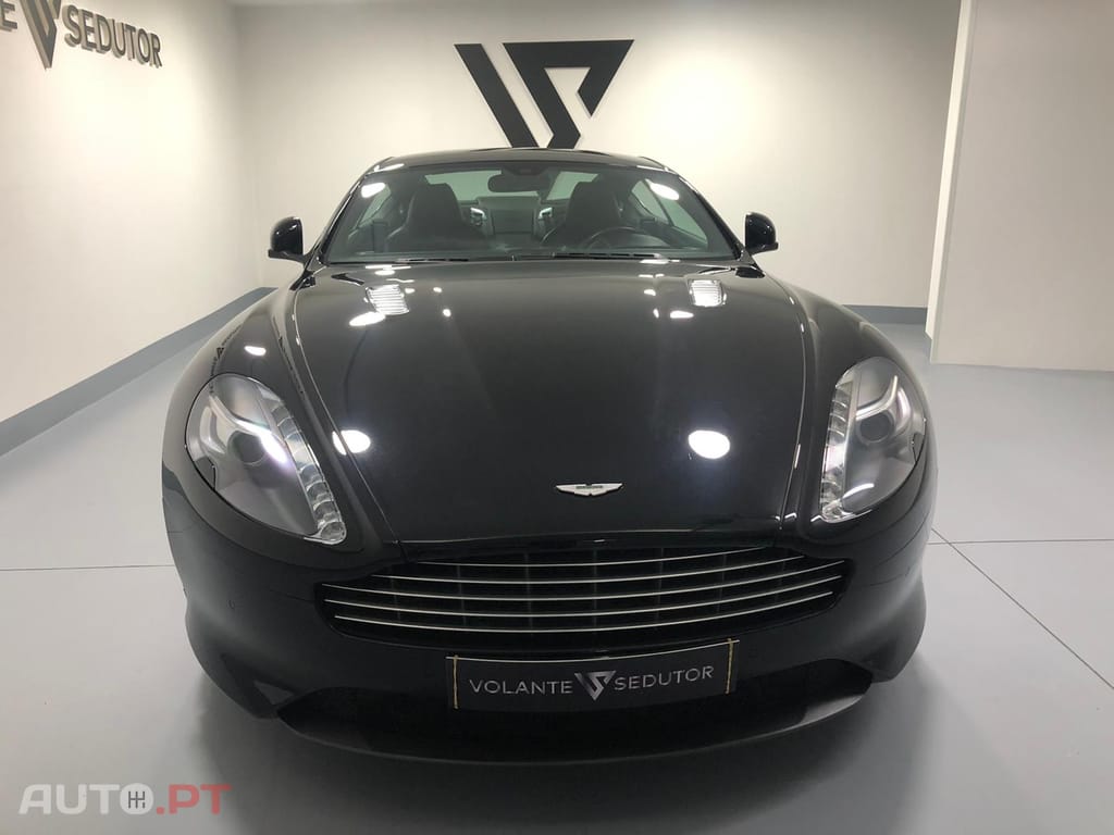 Aston Martin DB9 Coupe Touchtronic 2