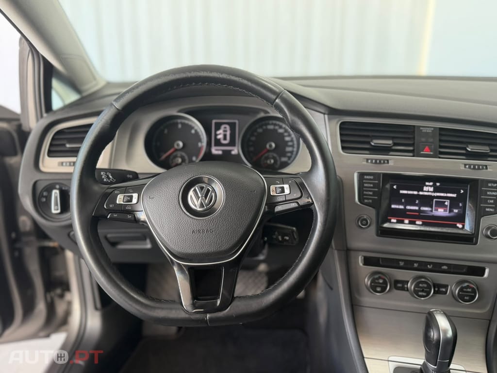 Volkswagen Golf 1.6 TDi Confortline DSG